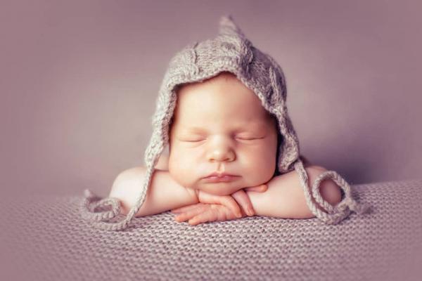 Newborn Photo Poses! Picture Perfect - Photos By Chloe