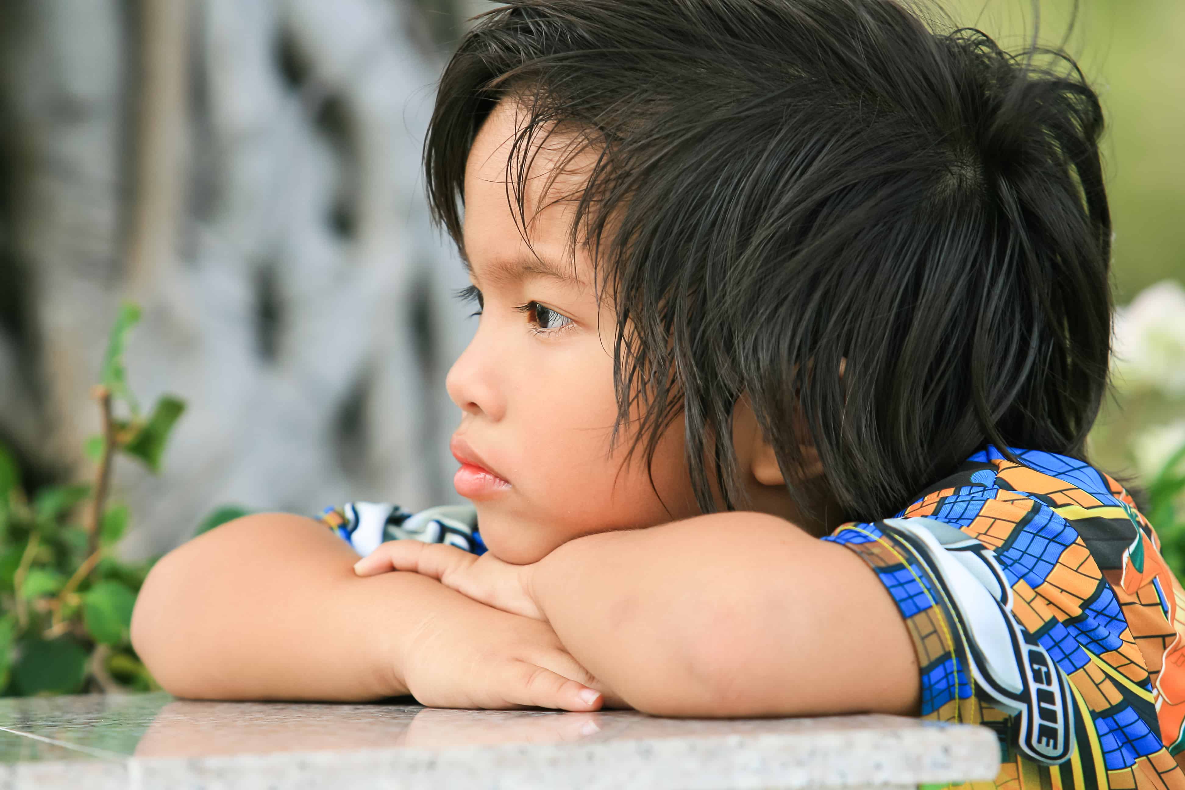 7-subtle-signs-your-child-is-suffering-from-anxiety-family-today