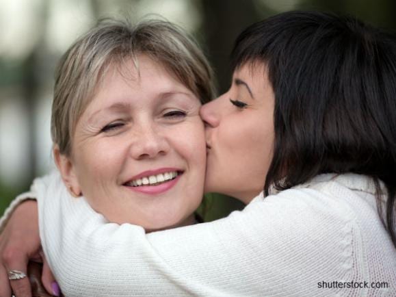 mother sending daughter off to college