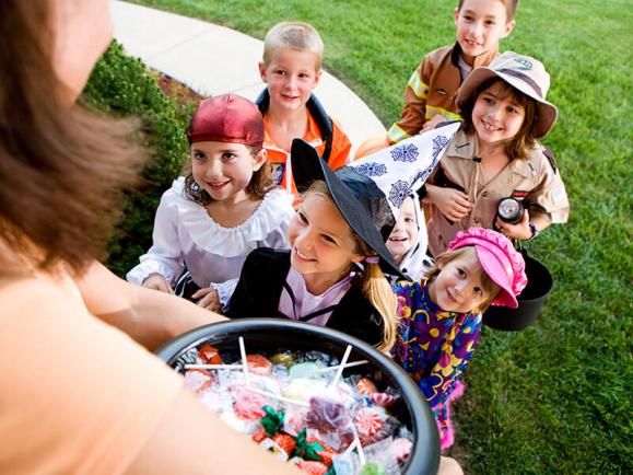 halloween, kids, trick-or-treating