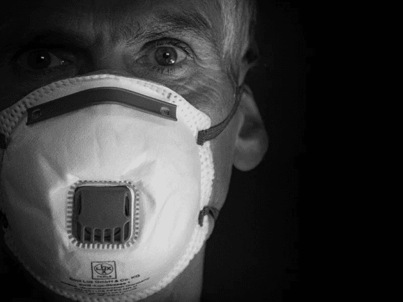 man with coronavirus mask